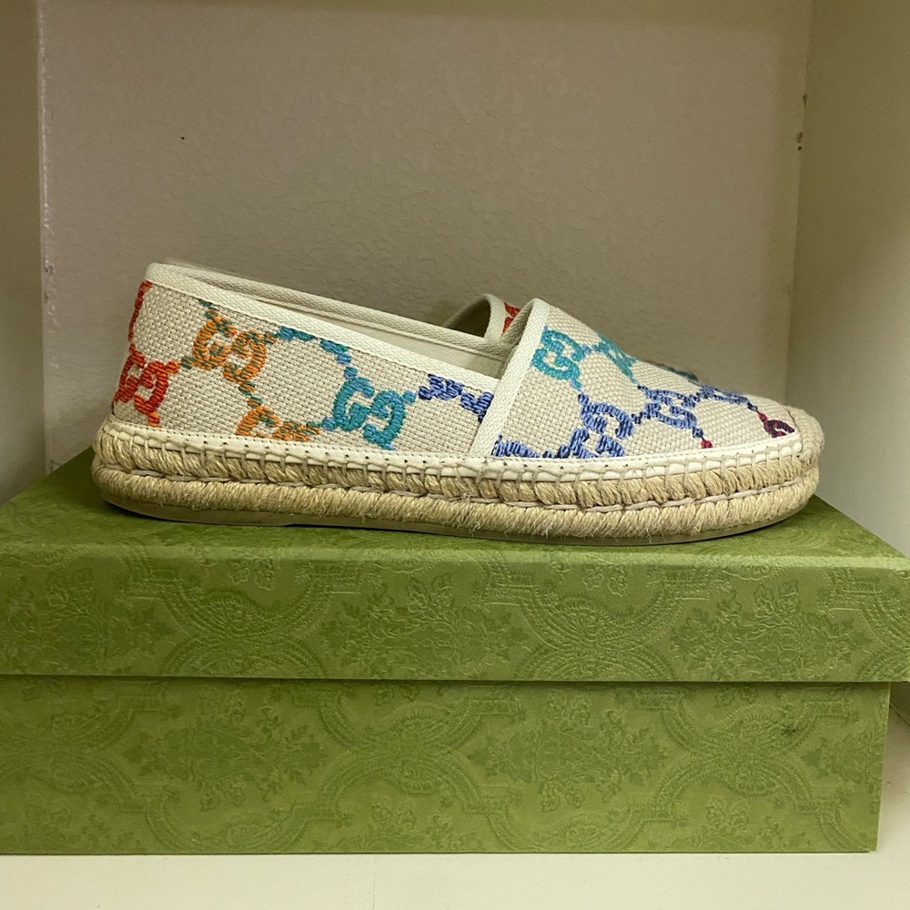 2022 Gucci Espadrilles size 39